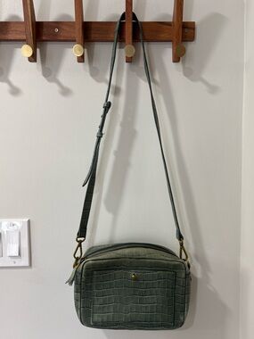 • Madewell Large Transport Camera Bag •